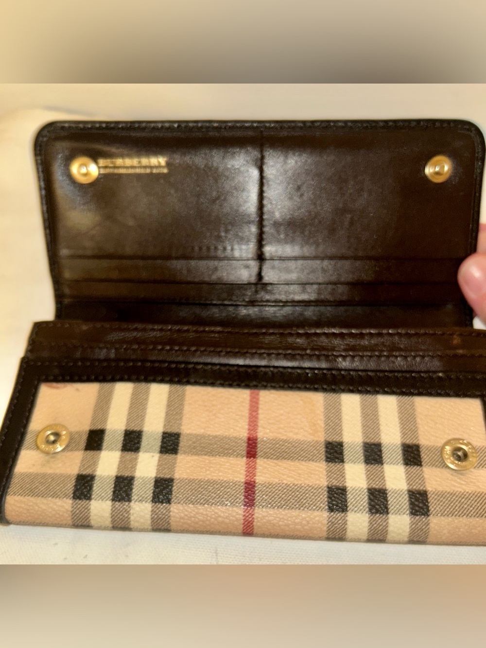 Burberry Beige Plaid Wallet with Black Trim and Gold Accents - Picture 2 of 8